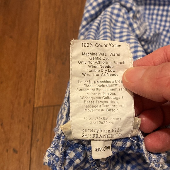 A lot of blue and white gingham Pottery barn basket liners - Picture 2 of 8